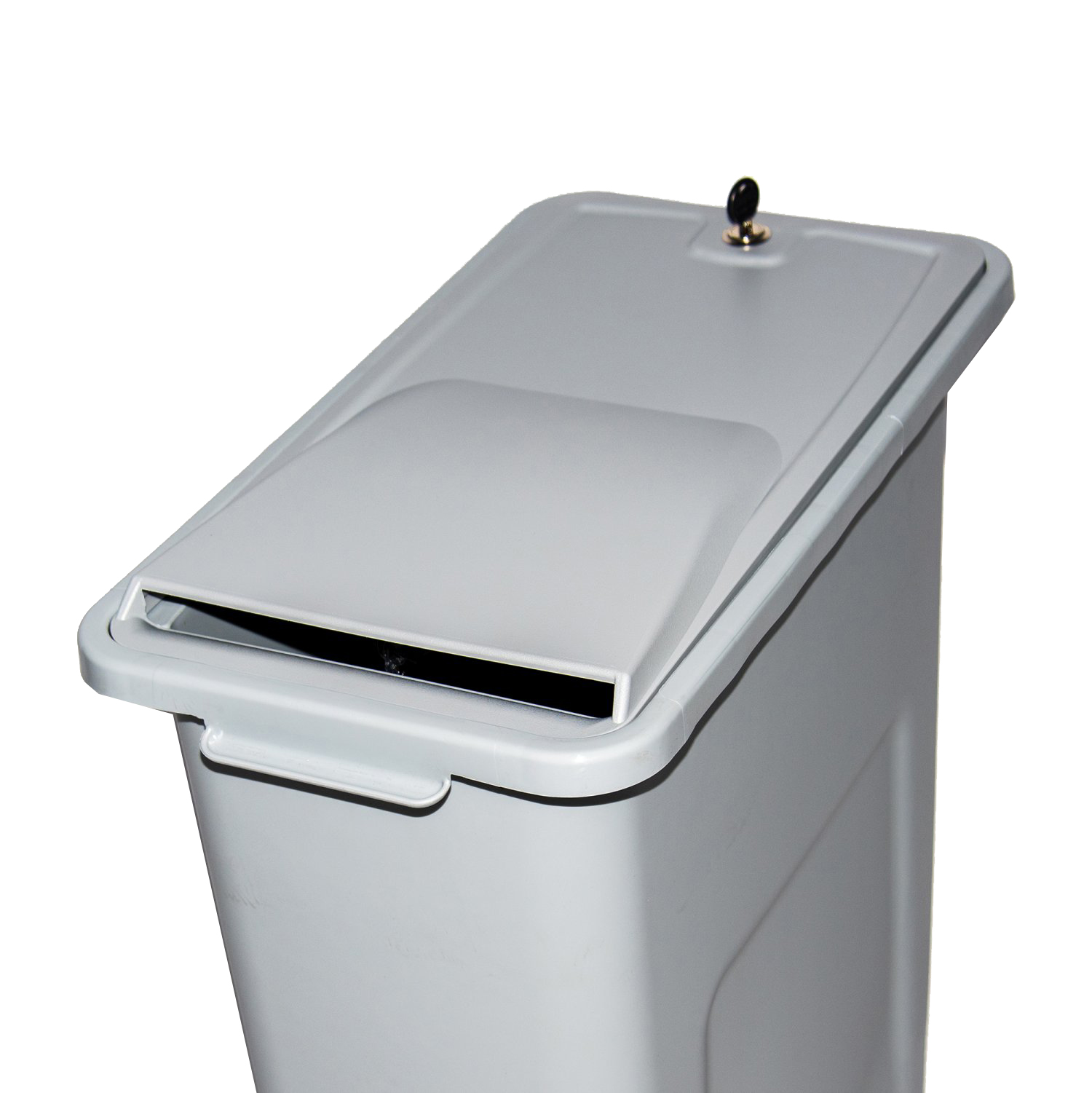 SHRED-L-44-LOCK Shredinator La collecte de documents confidentiel dans le Shredinator.

Le Shredinator est une poubelle grise de 87 litres destinée à la collecte de documents confidentiels. Grâce au couvercle avec serrure, vos documents collectés sont en sécurité. En reliant plusieurs Shredinator à l'aide d'un connecteur, vous pouvez créer votre propre station de déchets. Et grâce à des autocollants, vous pouvez indiquer à quel type de déchets la poubelle est destinée. Nous recommandons l'achat d'un ensemble complet, mais vous pouvez également commander le couvercle et le connecteur séparément.
